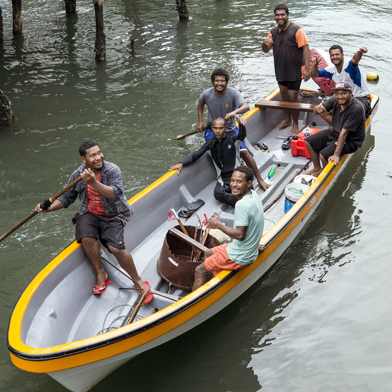 Artisanal fishermen in Papua New-Guinea