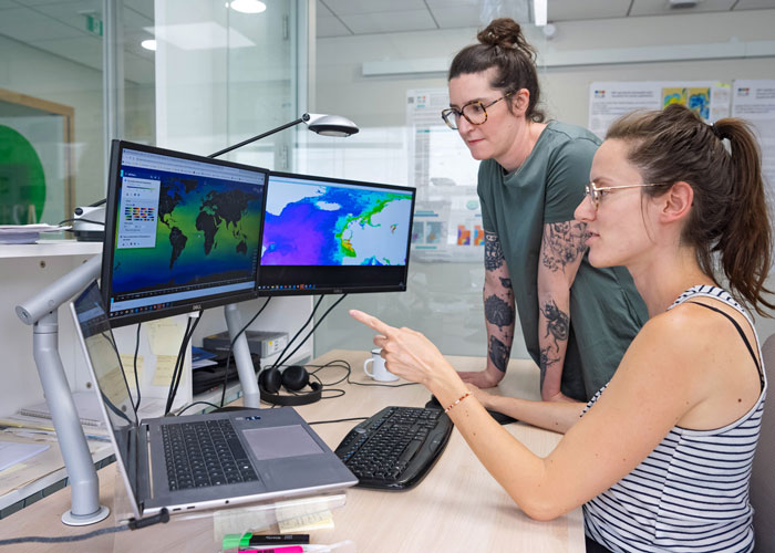 CLS's oceanographic scientists team